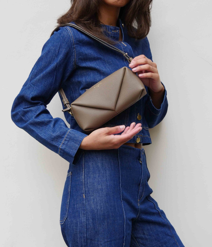 Model Trinity Mini Mini Trinity • Taupe – Fleuron Paris